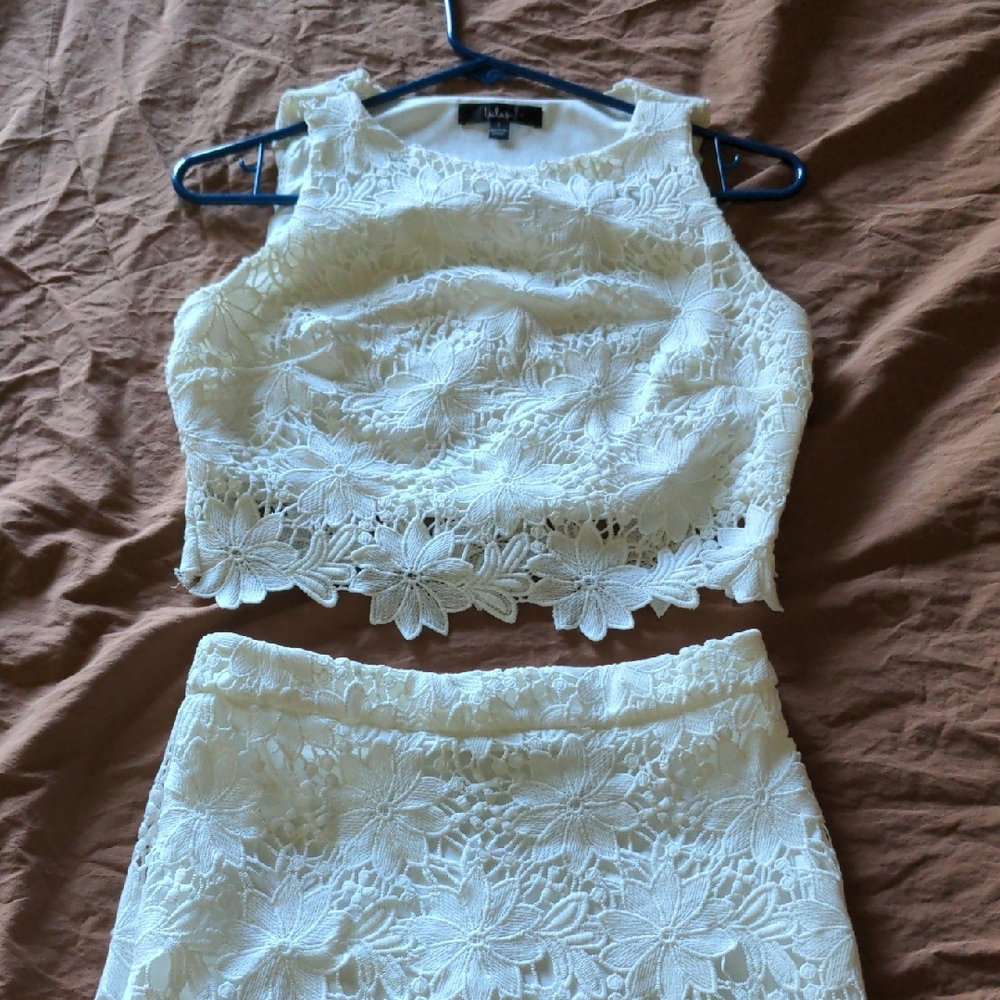 Floral Lace Two-Piece Skirt Set
